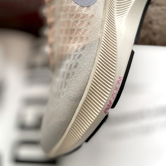 Nike Air Zoom Pegasus 37 - Picture 6 of 14